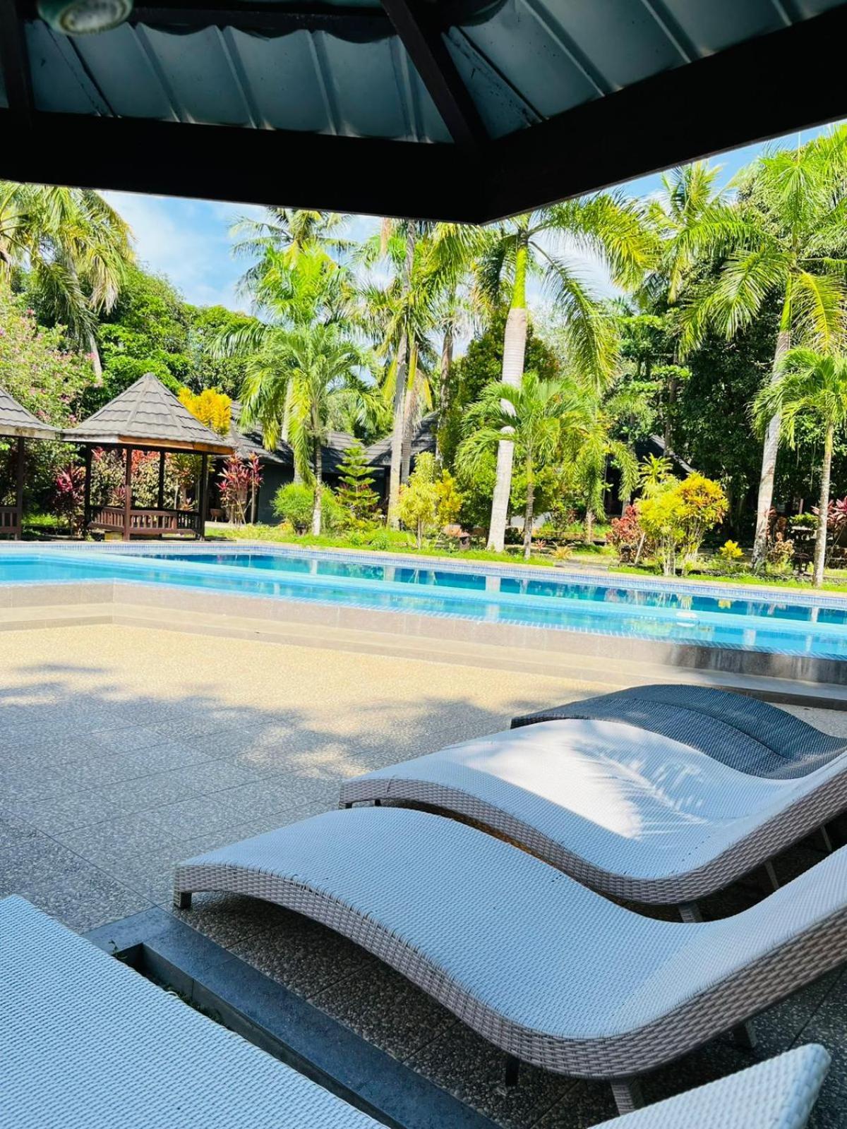 Kasuari Valley Beach Resort โซรง ภายนอก รูปภาพ