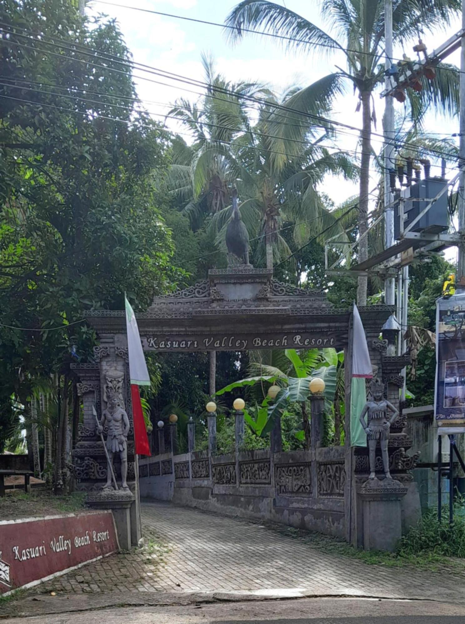 Kasuari Valley Beach Resort โซรง ภายนอก รูปภาพ