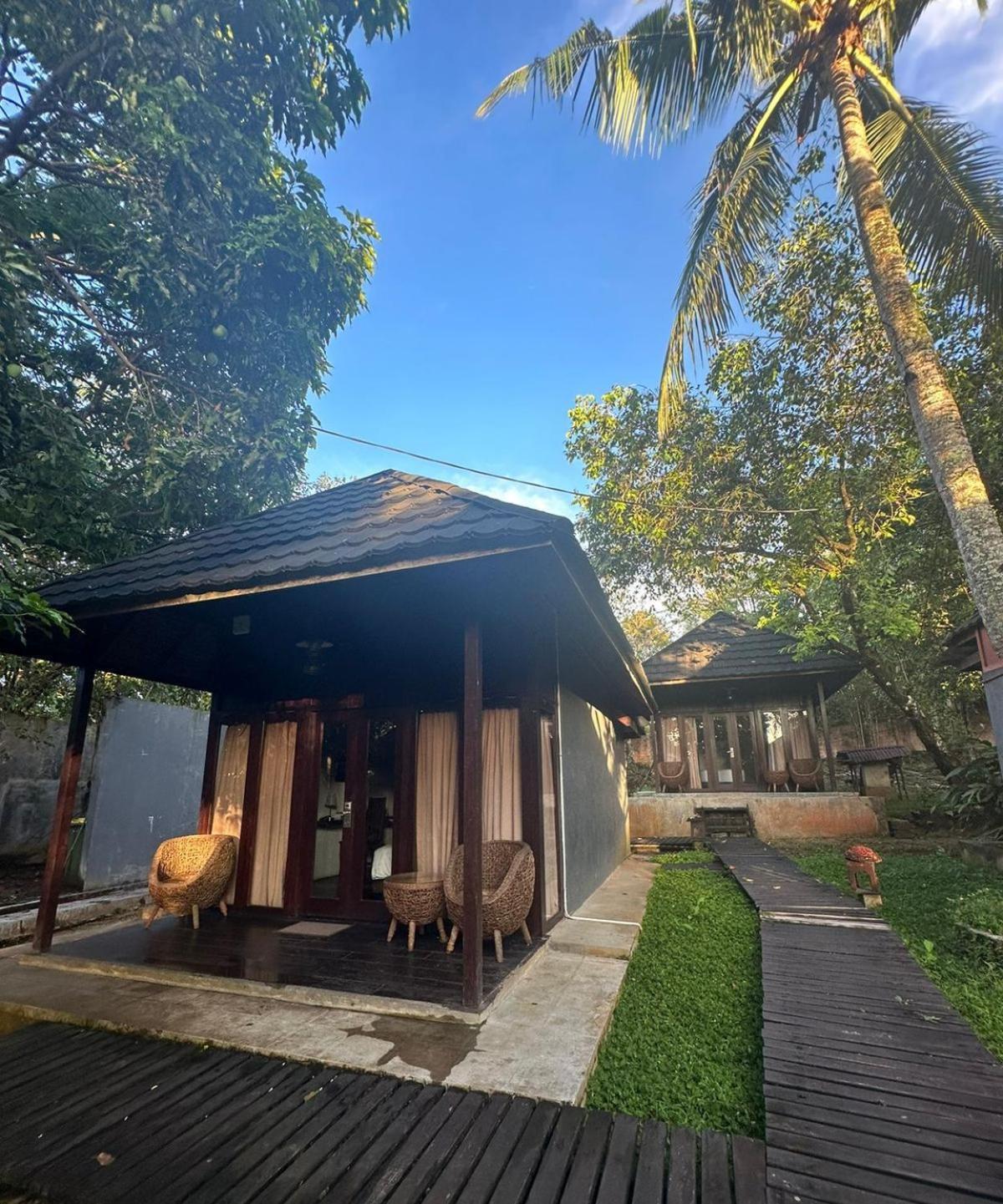 Kasuari Valley Beach Resort โซรง ภายนอก รูปภาพ